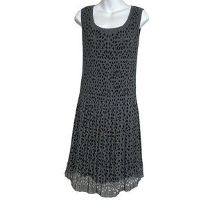 Veeca Laser Cut Overlay Crinkle Dress Green Black‎ Sleeveless Size S
